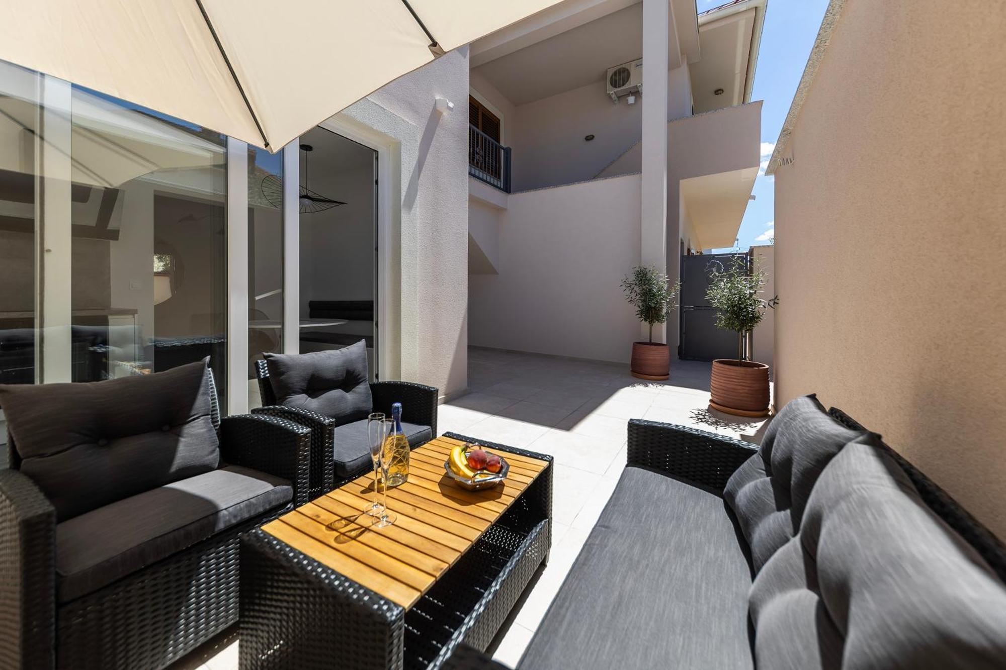 Find Your Haven In Morena Celeste Seaside Puntamika Apartments! Zadar Exterior photo